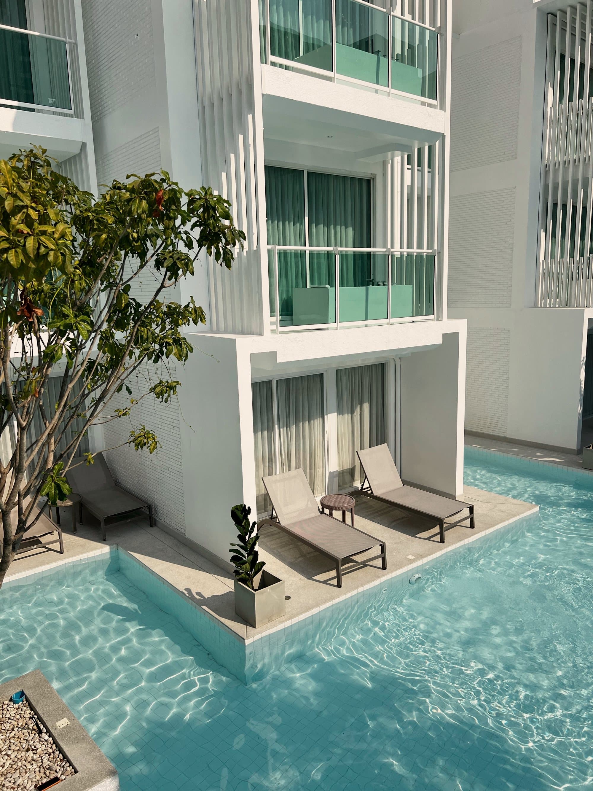 The Penthouse: Rooftop pool, private lift
